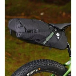 Miss Grape SACOCHE DE SELLE MISSGRAPE CLUSTER 20L WP -Mountain soldes sacoche de selle missgrape cluster 20l wp 3